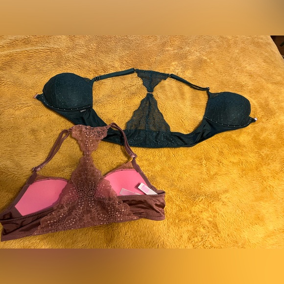 2 NWOT Victoria’s Secret bras - Picture 2 of 4